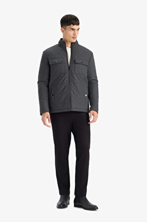 Slim Fit Dar Kesim Dik Yaka Astarlı Fermuarlı Cepli Kışlık Şişme Penye Mont