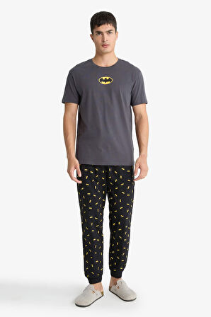 Batman Pijama Takımı Regular Fit Kısa Kollu Üst Uzun Alt