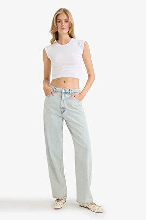 Fitted Bisiklet Yaka Kısa Kollu Tişört