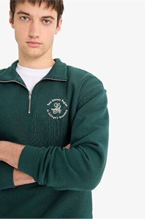 Boxy Fit Dik Yaka Fermuarlı Baskılı Sweatshirt 