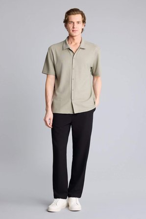 DeFacto Regular Fit Polo Yaka Yazlık Kısa Kollu Gömlek E1211AX26SMKH465