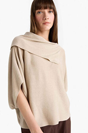 Oversize Geniş Kalıp Kayık Yaka Kazak