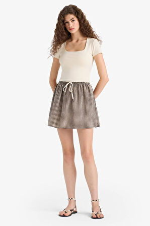 A Kesim Kareli Normal Bel Gofre Dokulu Mini Etek