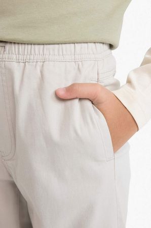 DeFacto %100 Pamuk Jogger Fıt Gabardin Pantolon Erkek Çocuk B6713A826SMGR296
