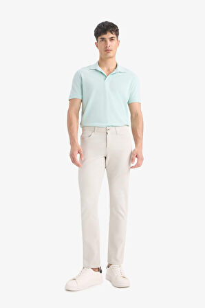 DeFacto %100 Pamuk Slim Fit Dar Kesim Polo Yaka Kısa Kollu Pamuklu Nakışlı Pike Tişört E2633AX25SMGN1113