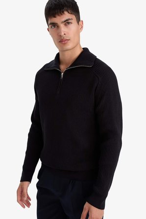 DeFacto Standart Fit Balıkçı Yaka Yarım Fermuarlı Triko Kazak D4209AX25WNNV64
