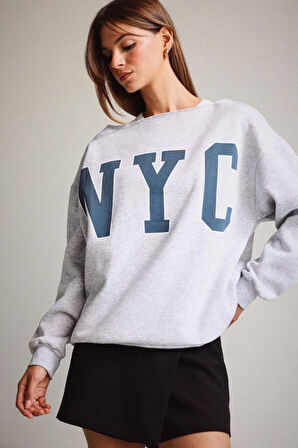 Kayık Yaka Sweatshirt