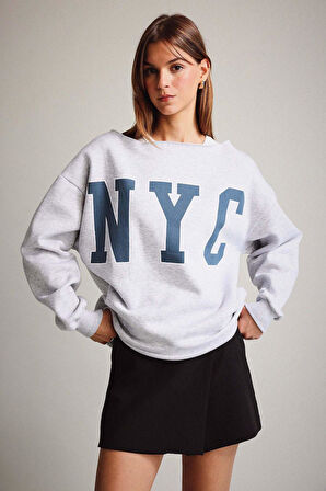 Kayık Yaka Sweatshirt