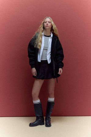 DeFacto Oversize Geniş Kalıp Kapüşonlu Fermuarlı Sweatshirt V4233AZ26SPBK81