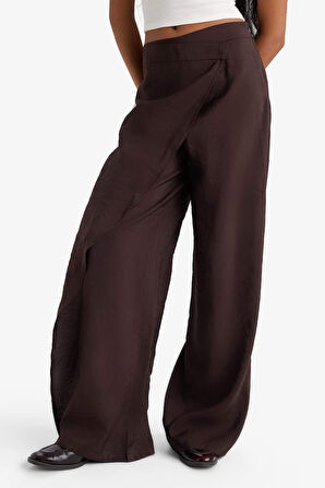 Wide Leg Süs Cepli Normal Bel Düz Paça Pantolon