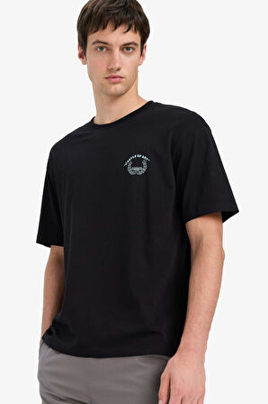 DeFacto %100 Pamuk Boxy Fit Bisiklet Yaka Sırt Baskılı Kısa Kollu Tişört F5765AX25SMBK81