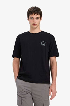 DeFacto %100 Pamuk Boxy Fit Bisiklet Yaka Sırt Baskılı Kısa Kollu Tişört F5765AX25SMBK81