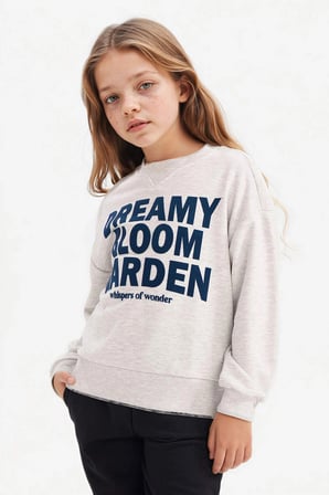 Defacto G3801A8GR85 Gri Kız Çocuk Relax Fit Bisiklet Yaka Baskılı Sweatshirt