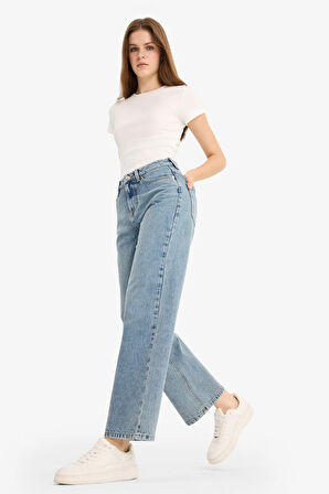 Straight Fit Yüksek Bel Düz Paça Uzun Jean Kar Yıkamalı Pantolon
