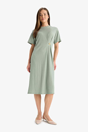 DeFacto Regular Fit Bisiklet Yaka Basic Düz Bürümcük Kısa Kollu Midi Elbise E7330AX25SMGN1107