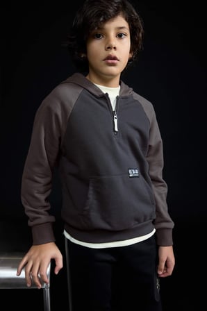 DeFacto Oversize Kapüşonlu Baskılı Sweatshirt Erkek Çocuk G6135A826SPAR31
