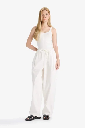 DeFacto %100 Pamuk Barrel Fıt Normal Bel Poplin Pantolon F8050AX25SMER105