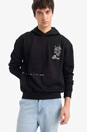 Rick and Morty Boxy Fit Kapüşonlu Baskılı Sweatshirt