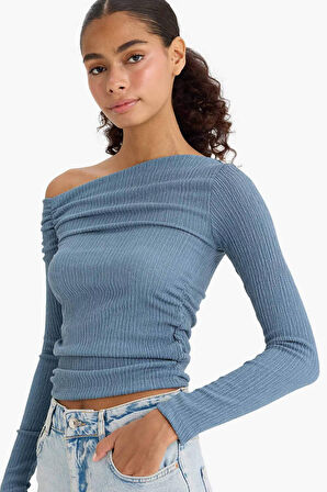 Slim Fit Dar Kesim Tek Omuzlu Bürümcük Bluz