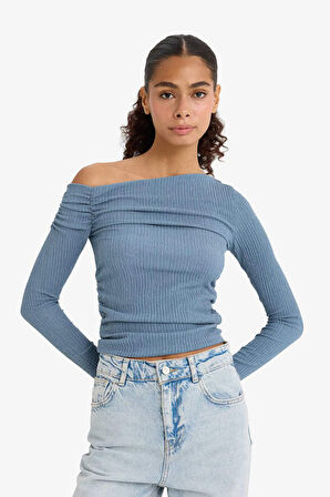 Slim Fit Dar Kesim Tek Omuzlu Bürümcük Bluz