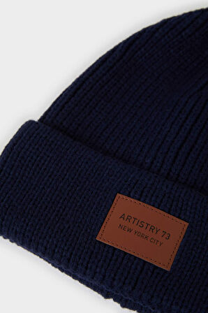 Erkek Etiket Baskılı Bere