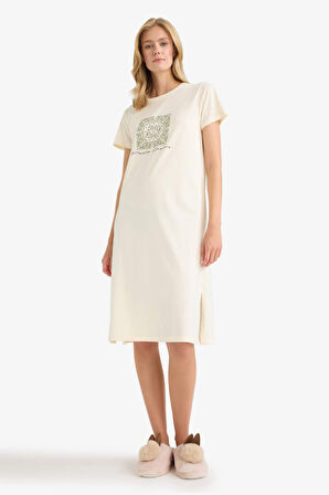 Regular Fit Bisiklet Yaka Baskılı Kısa Kollu Gecelik-Fall in Love