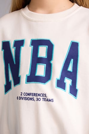 NBA Wordmark Oversize Geniş Kalıp Bisiklet Yaka Sweatshirt Kız Çocuk F3200A825AUER105