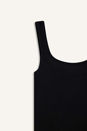 Slim Fit Dar Kesim Basic Düz Yuvarlak Yaka Fitilli Kaşkorse Atlet