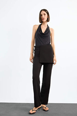 Belden Bağlama Detaylı Siyah Pantolon