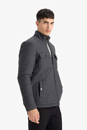 Slim Fit Dar Kesim Dik Yaka Astarlı Fermuarlı Cepli Kışlık Şişme Penye Mont