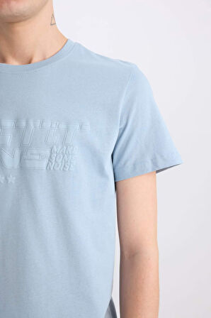 DeFacto %100 Pamuk Slim Fit Dar Kesim Bisiklet Yaka Baskılı Kısa Kollu Tişört E0577AX25SMBE524