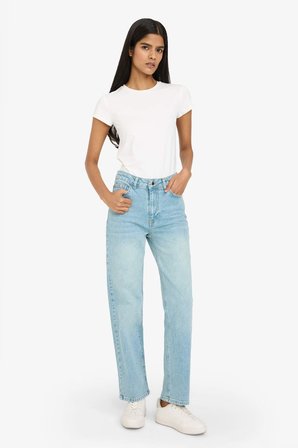 DeFacto Comfort Straıght Normal Bel Bilek Boy Jean Yıkamalı Pantolon G2215AX26SPNM28