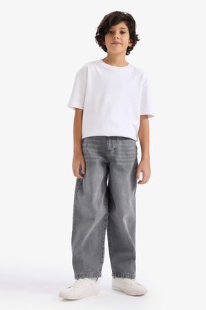 DeFacto %100 Pamuk Barrel Fit Düz Paça Jean Pantolon Erkek Çocuk G6199A826SPNM55