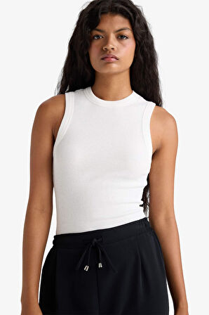 Slim Fit Dar Kesim Basic Düz Bisiklet Yaka Fitilli Kaşkorse Atlet