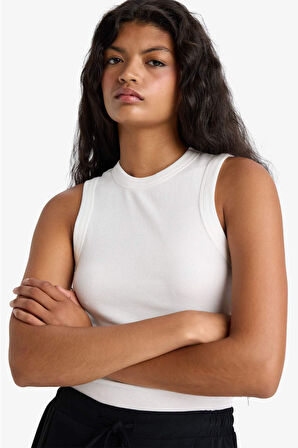 Slim Fit Dar Kesim Basic Düz Bisiklet Yaka Fitilli Kaşkorse Atlet