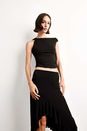 Kayık Yaka Tokalı Bluz