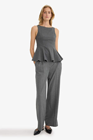 Fitted Kayık Yaka Kolsuz Bluz