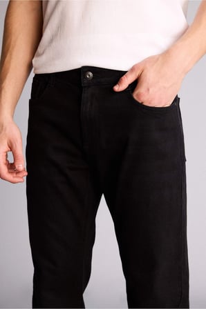 DeFacto Sergio Regular Fıt Normal Bel Boru Paça Pantolon G8483AX26SMNM40