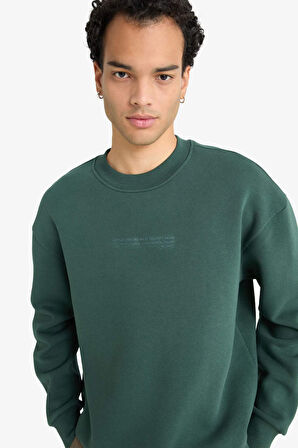 Boxy Fit Bisiklet Yaka İçi Yumuşak Tüylü Baskılı Sweatshirt