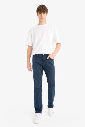 DeFacto Sergio Regular Fit Normal Kalıp Normal Bel Boru Paça Jean Pantolon W7086AZ25AUNM83