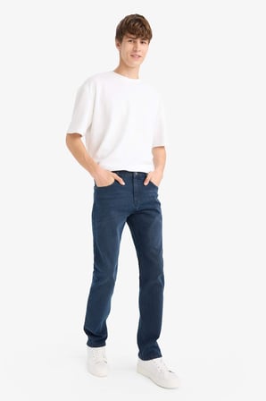 DeFacto Sergio Regular Fit Normal Kalıp Normal Bel Boru Paça Jean Pantolon W7086AZ25AUNM83