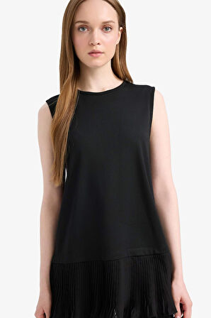 DeFacto Regular Fit Bisiklet Yaka Basic Düz Tesettür Kolsuz Tunik F4754AX25SPBK81