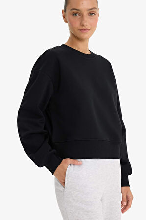Boxy Fit Bisiklet Yaka Basic Düz Sweatshirt