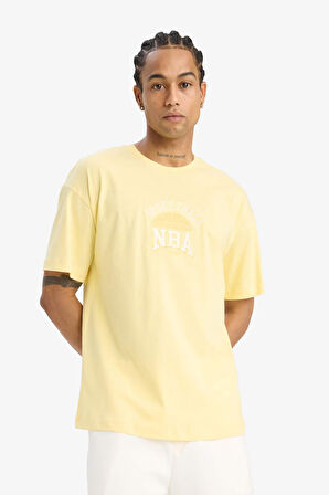 DeFactoFit NBA Wordmark Oversize Fit Bisiklet Yaka Nakış Baskı Kısa Kollu Tişört