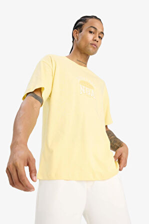 DeFactoFit NBA Wordmark Oversize Fit Bisiklet Yaka Nakış Baskı Kısa Kollu Tişört