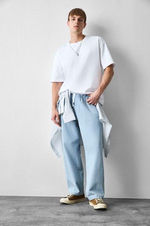 DeFacto Pamuklu Nefes Alabilen Oversize Beyaz Basic Tişört X3926AZ26SPWT34