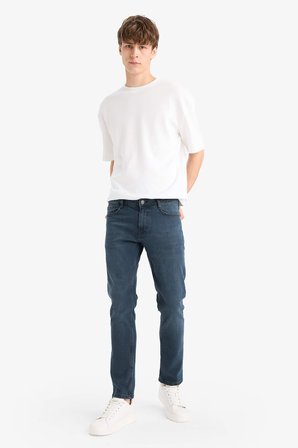 DeFacto Pedro Slim Fit Dar Kalıp Normal Bel Dar Paça Jean Pantolon R8791AZ25AUNM83