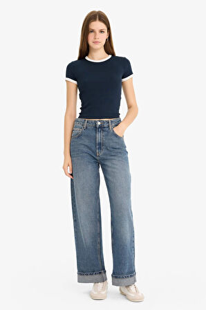 Fitted Bisiklet Yaka Ribana Kısa Kollu Tişört