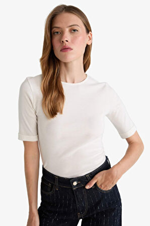 Slim Fit Dar Kesim Bisiklet Yaka Fitilli Kaşkorse Kısa Kollu Tişört