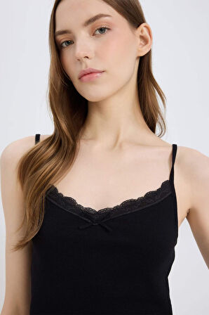 DeFacto Fitted Dar Kesim Kare Yaka Fitilli Kaşkorse Askılı Siyah Atlet D1240AX25SMBK81